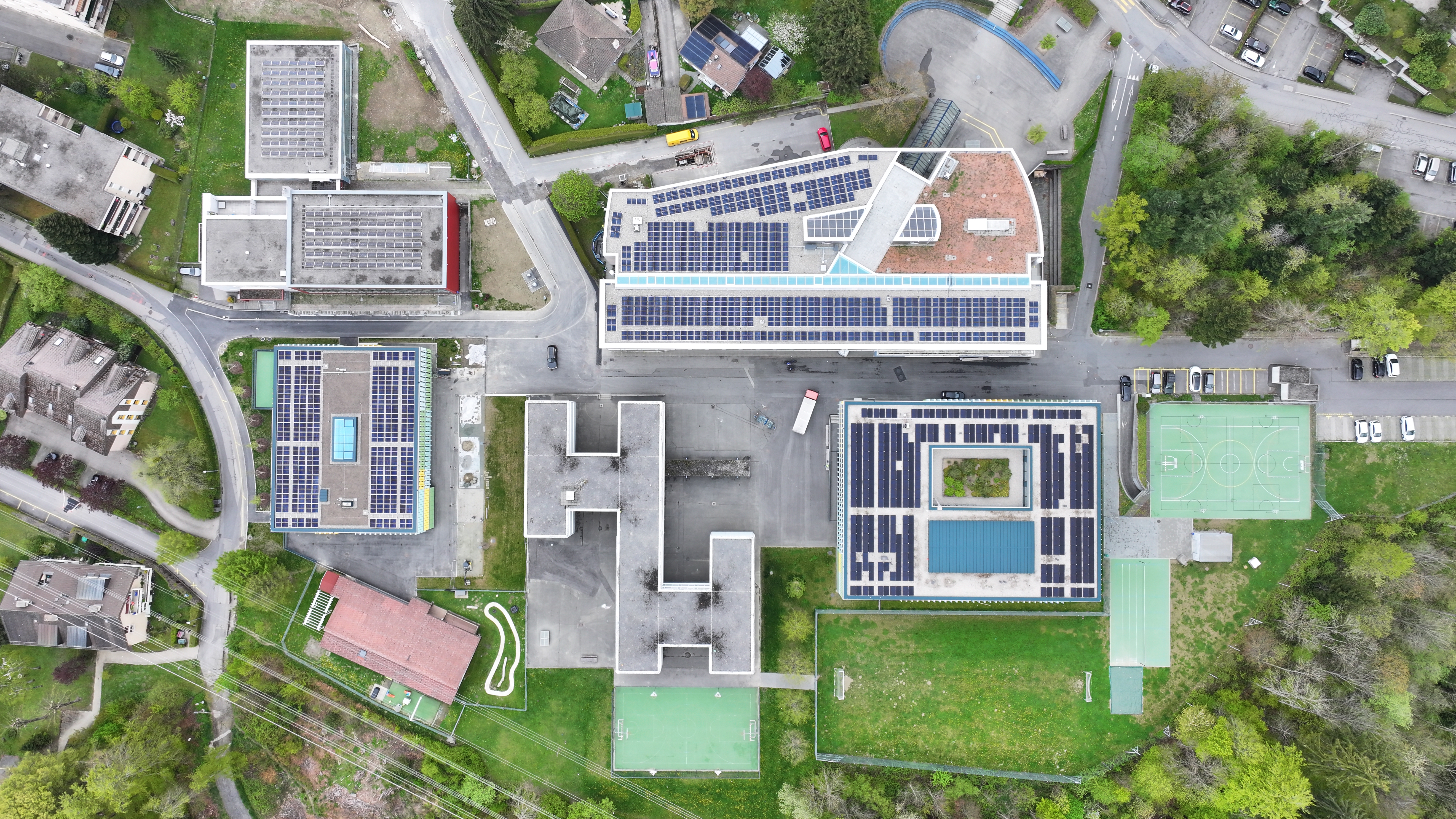 Die Gemeinde Epalinges plant, ihre eigenen Gebäude und Photovoltaikanlagen in einer lokale Elektrizitätsgemeinschaft (LEG) miteinander zu vernetzen. | © Küng & associés SA